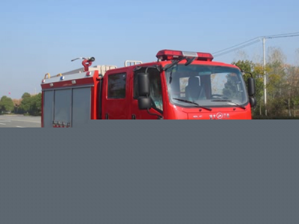 慶鈴3.5噸水罐消防車