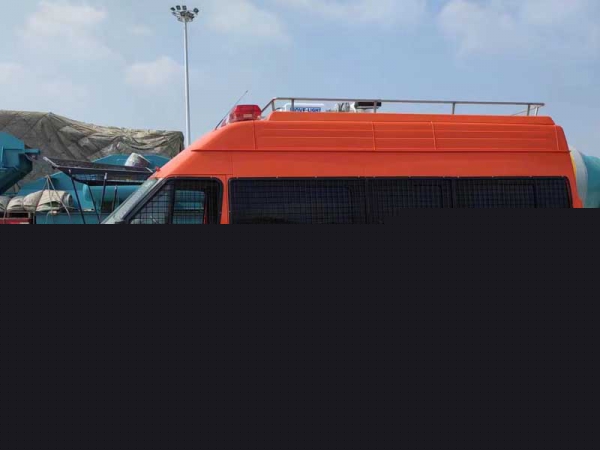 江鈴全順12座運(yùn)兵車